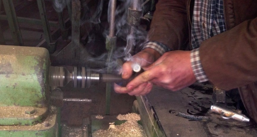 Inside bowl polish pipe